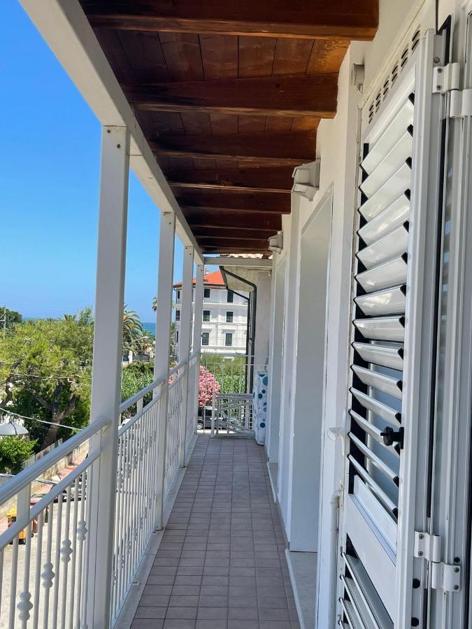Da Cate - Appartamento Al Mare Grottammare Eksteriør billede